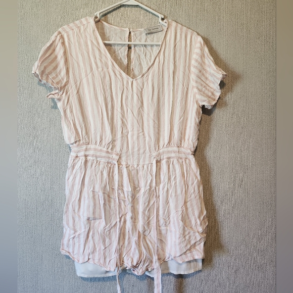Ces Femme white/light pink striped Romper Size Large - Picture 1 of 6